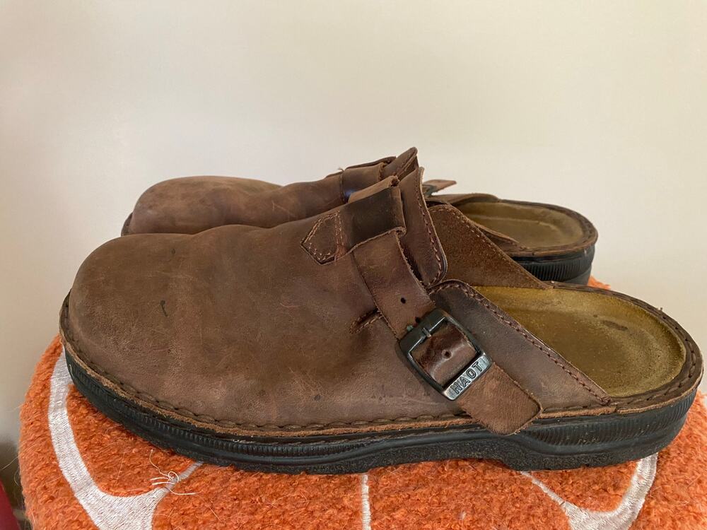 Naot Fiord Mule Sandals Mens 12 EU 45 Brown Leather Slip On Sandal Clog Shoe
